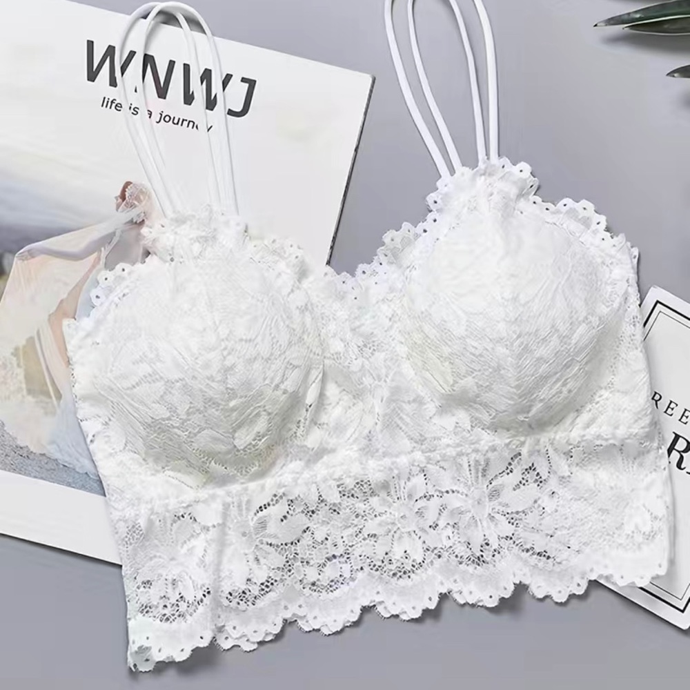 White lace scalloped bralette - Picture 1 of 6